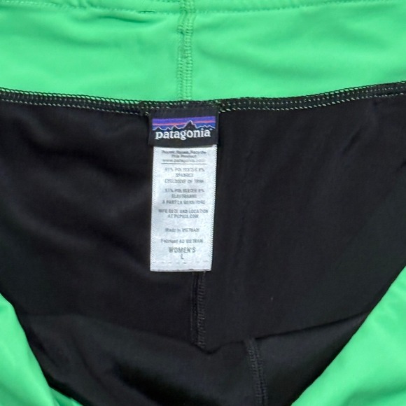 Patagonia Nine Trails Skirt Womens Green Floral Print w/ Built-in Shorts Size L - Picture 3 of 6